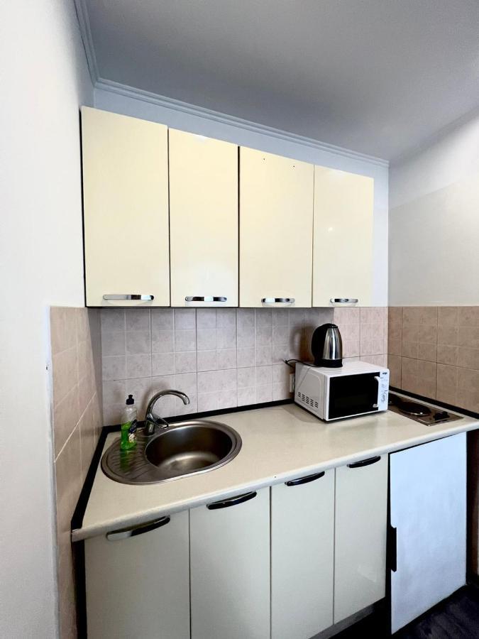 Нові Апартаменти 83 Ivano-Frankivsk Exterior foto